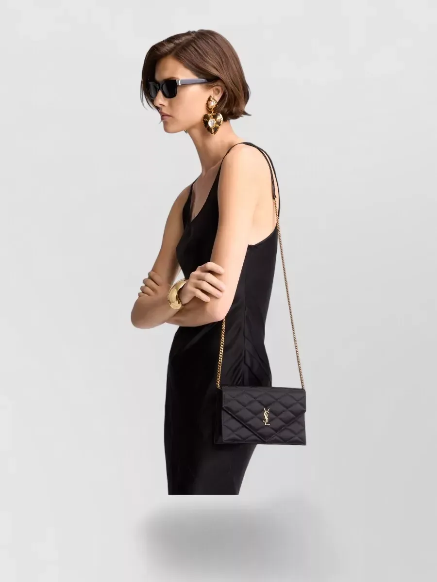 Pochette Saint Laurent Cassandre in viscosa nera, foto 1