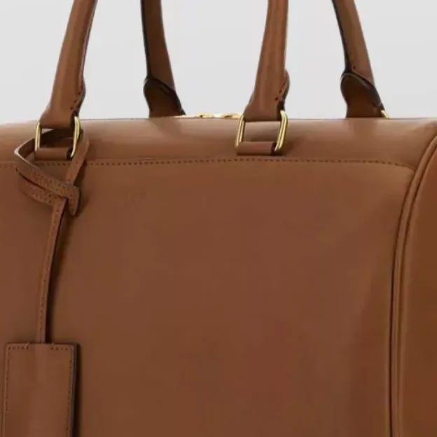 Saint Laurent Schultertasche braun aus strukturiertem Leder, Detail