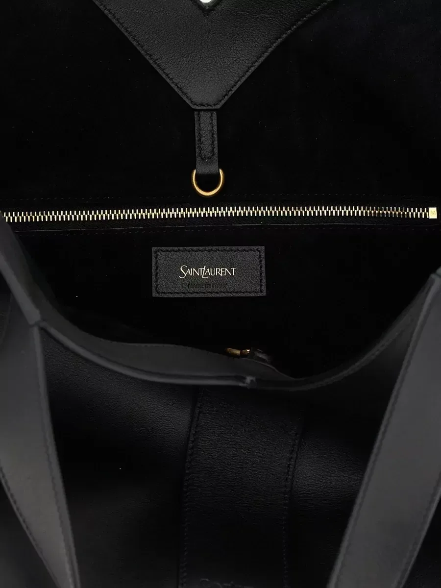 Saint Laurent Y Small in Schwarz, Foto 4