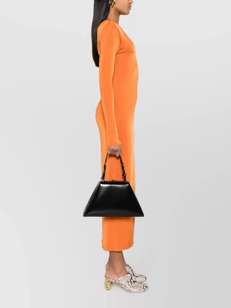 Prada Triangle Clutch in Schwarz, Foto 2