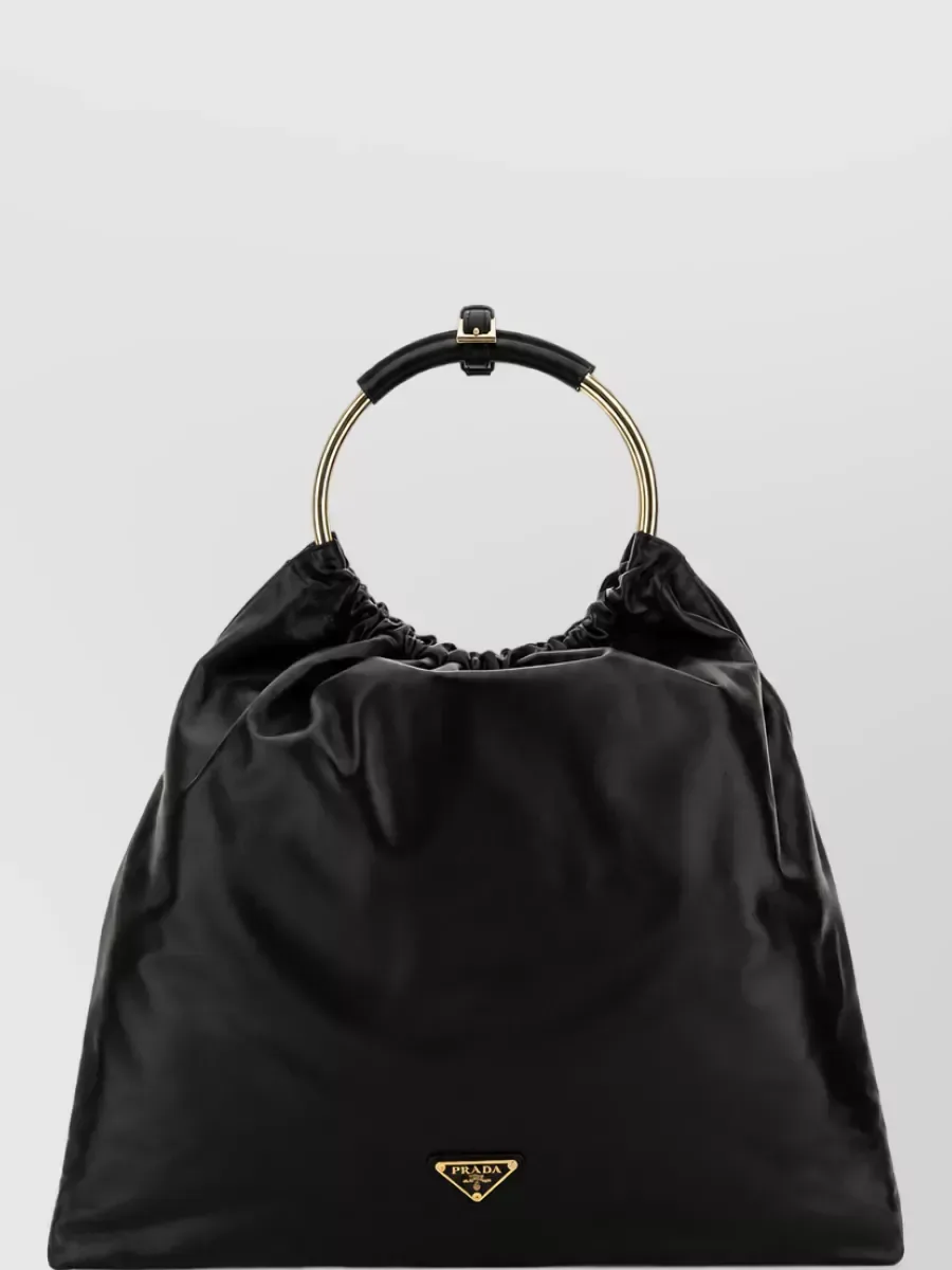 Clutch Prada Gathered Leather em preto, fotografia 1