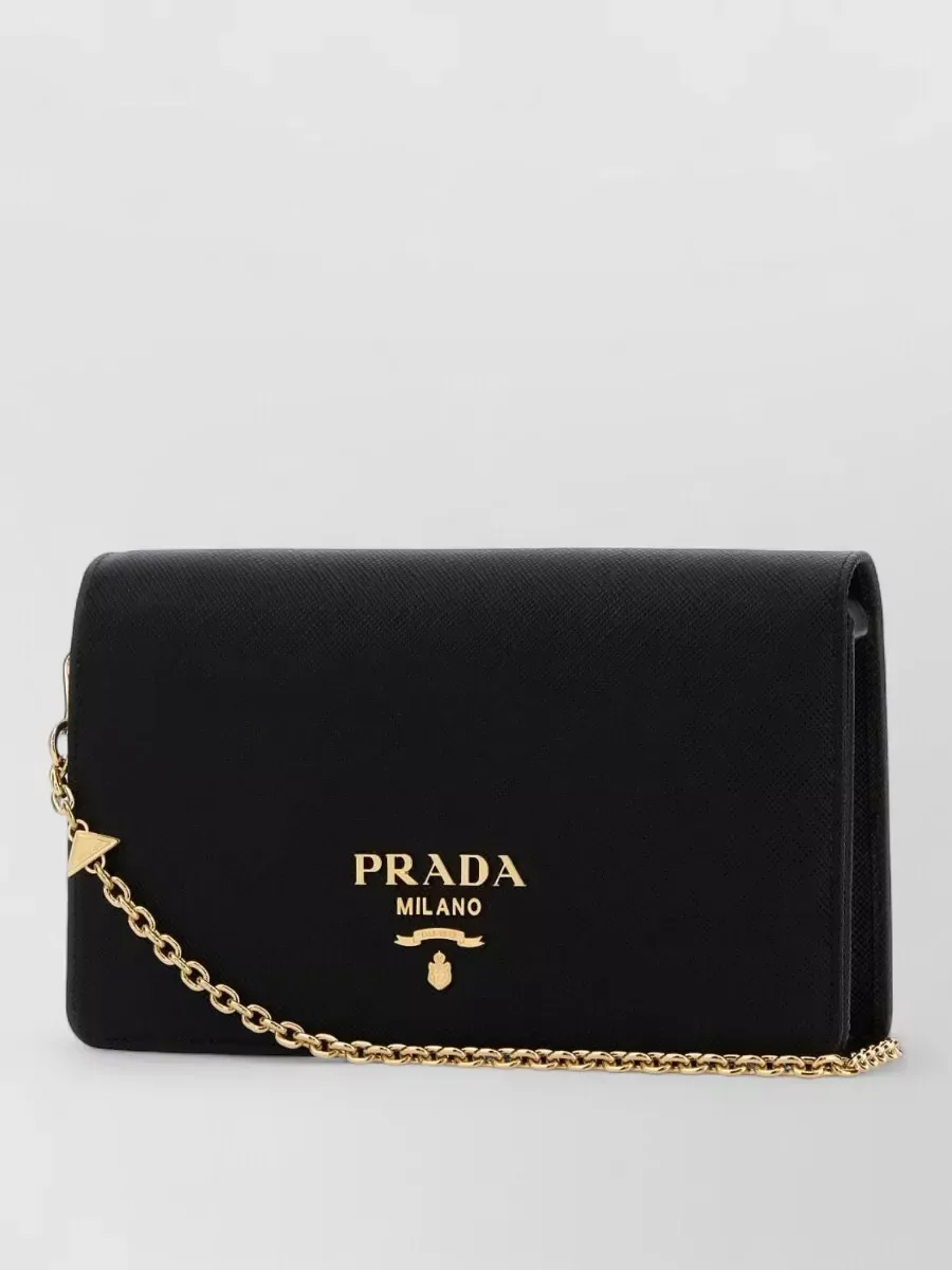 Prada Mini Schultertasche mit Kette in Schwarz, Foto 2