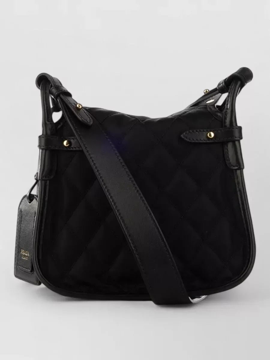 Mala de ombro Prada Re-Edition acolchoada em preto, foto 2