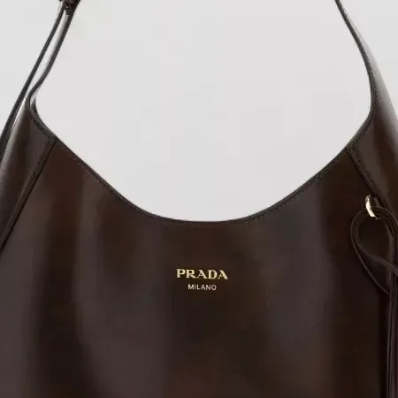 Prada Leather Tote in Brown, detail