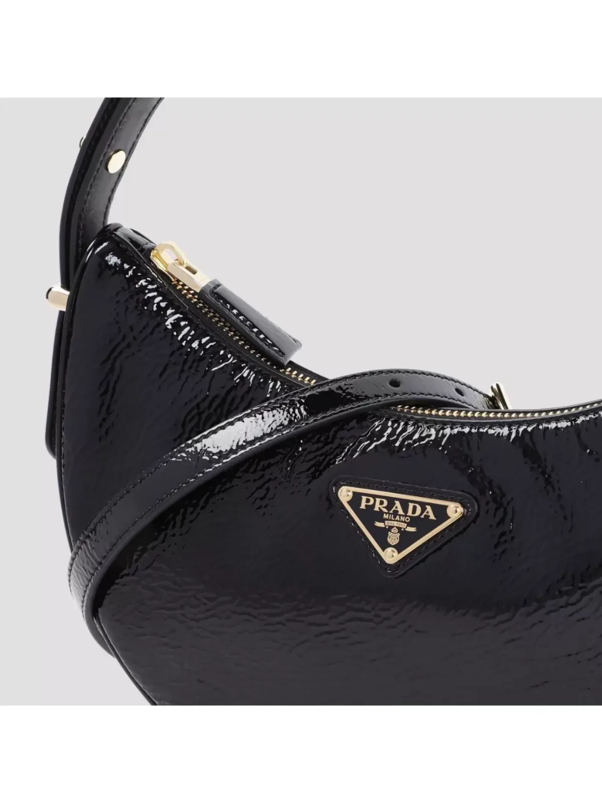 Prada Lamb Leather Shoulder Bag in Schwarz, Foto 3