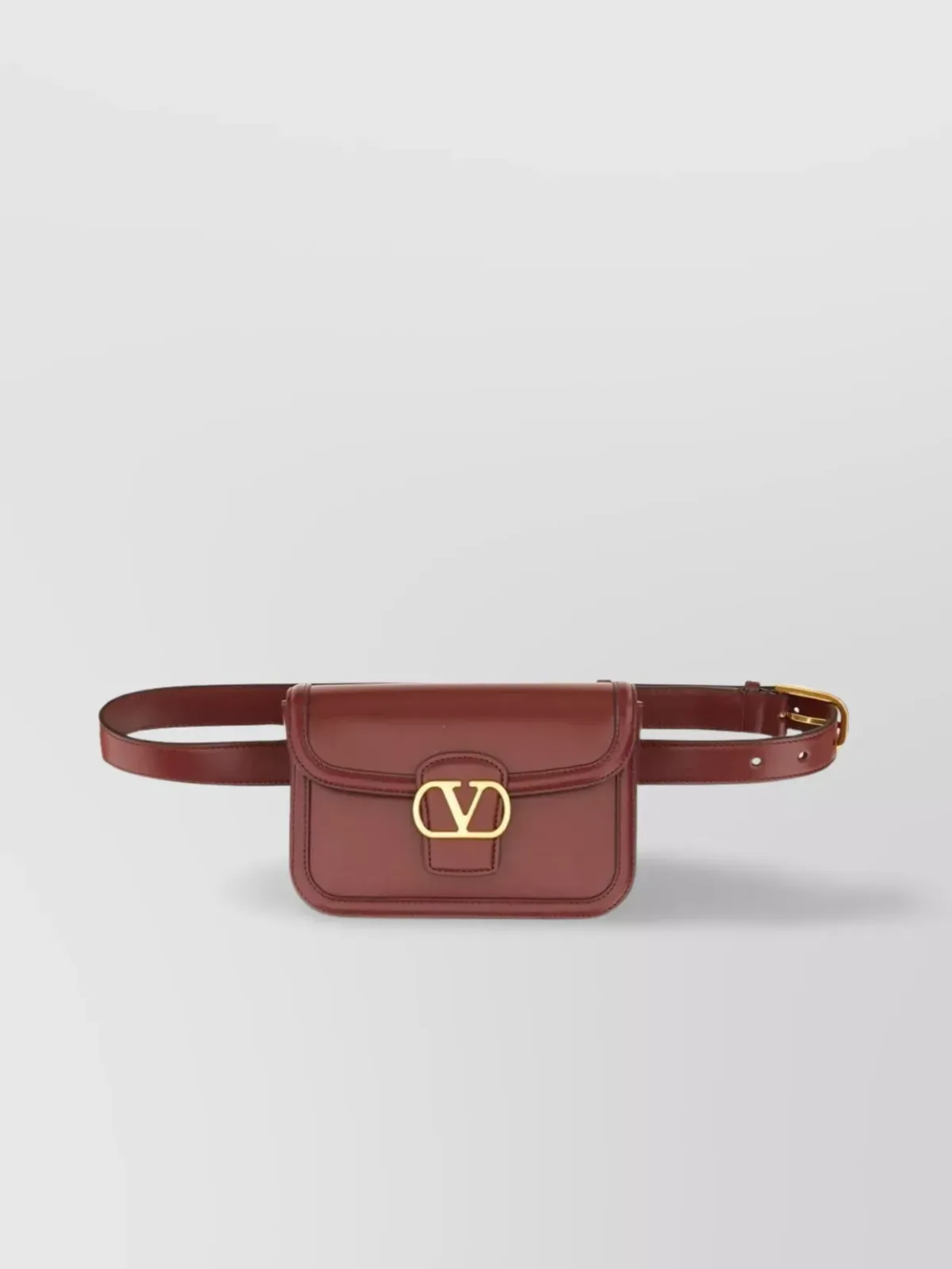 Valentino Garavani Buckle Belt Bag باللون بورغندي، صورة 1