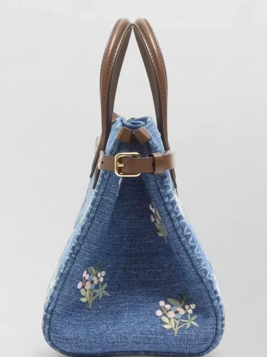 Valentino Garavani Antibes Small in Blau, Foto 4