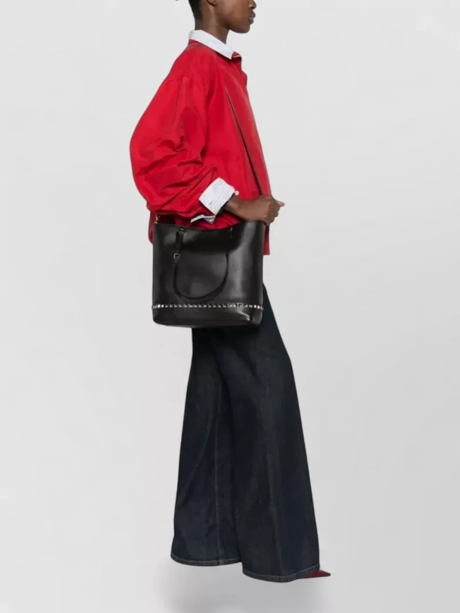 Valentino Garavani Rockstud Medium Tote en negro, foto 2