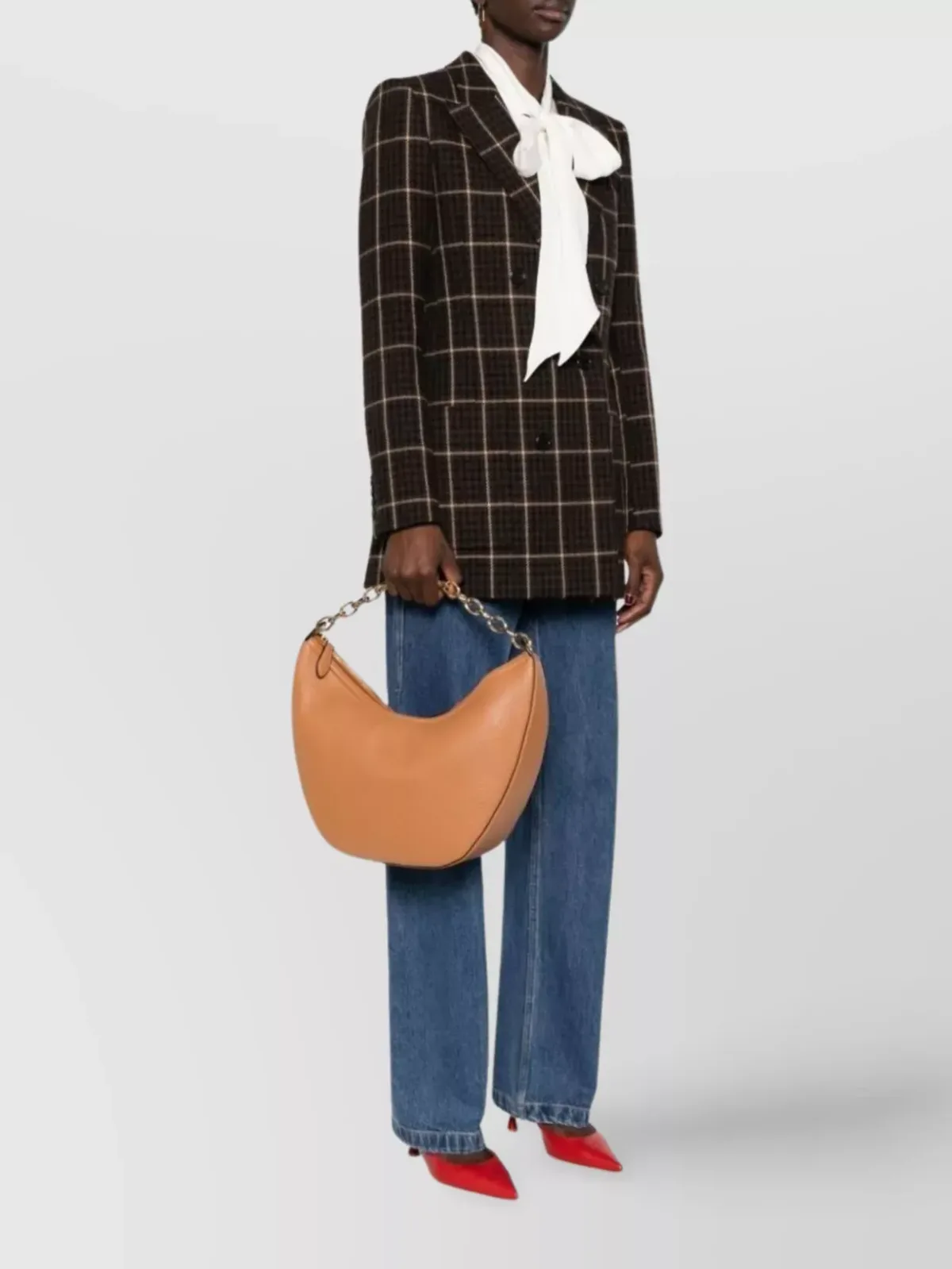 Valentino Garavani VLogo Signature Medium Hobo in Brown, photo 3