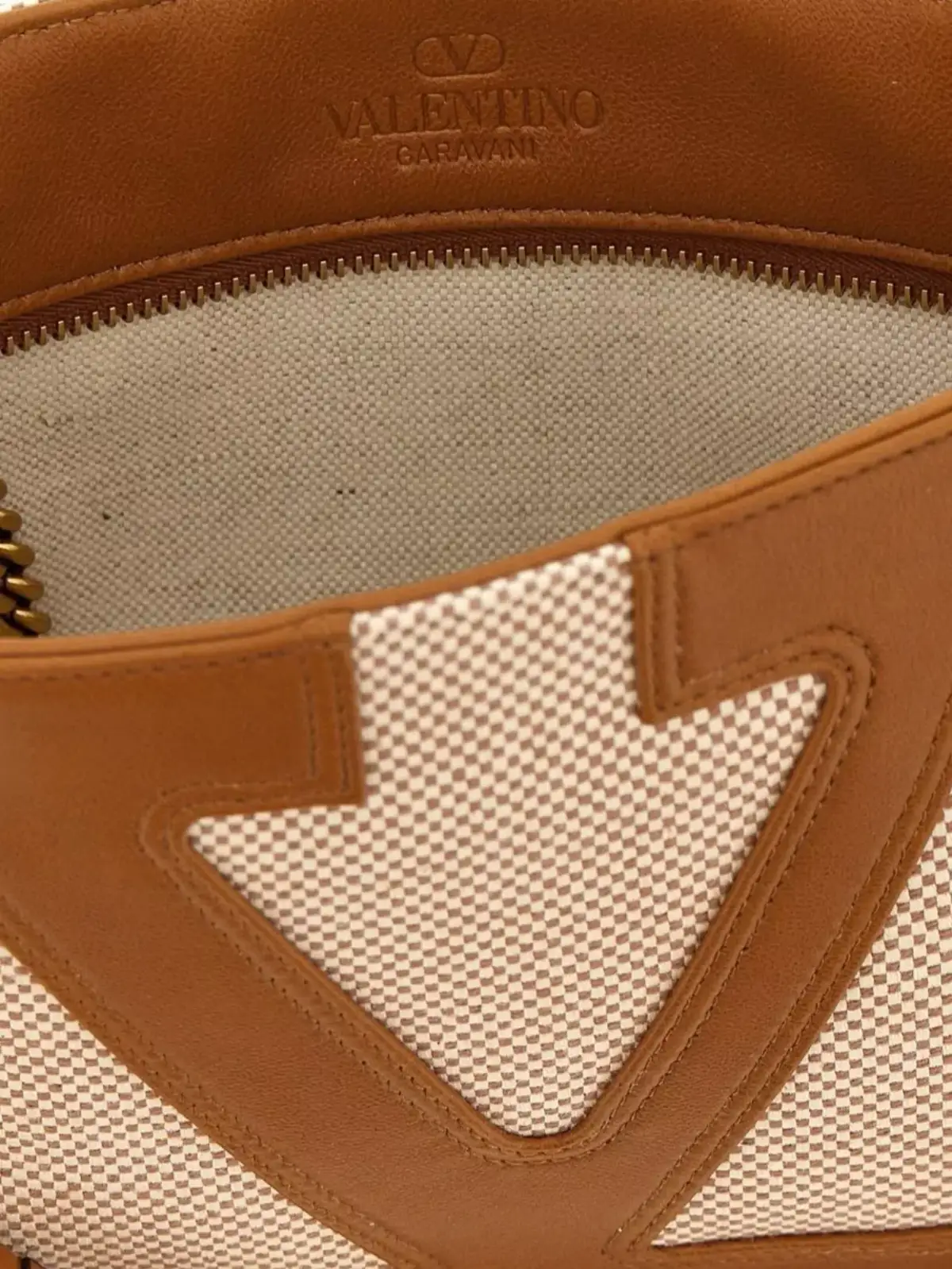 Valentino Garavani Viva Superstar in Brown, photo 4