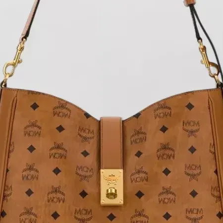 MCM Tracey Large Schultertasche in Braun, Detail