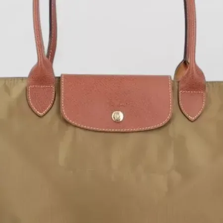 Longchamp Nylon Tote Bag in Braun, Detail