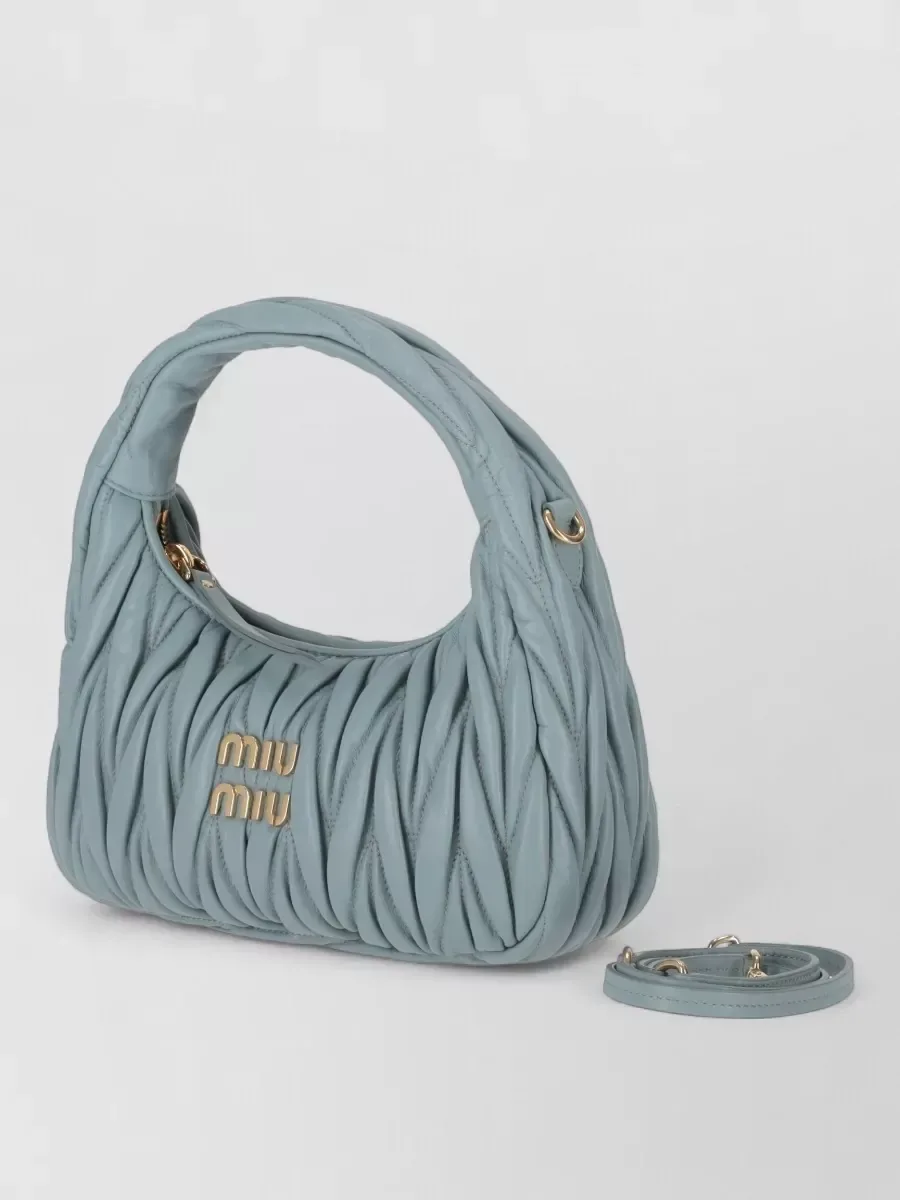 Miu Miu Matelassé Small Tote en agneau bleu clair, plaque logo