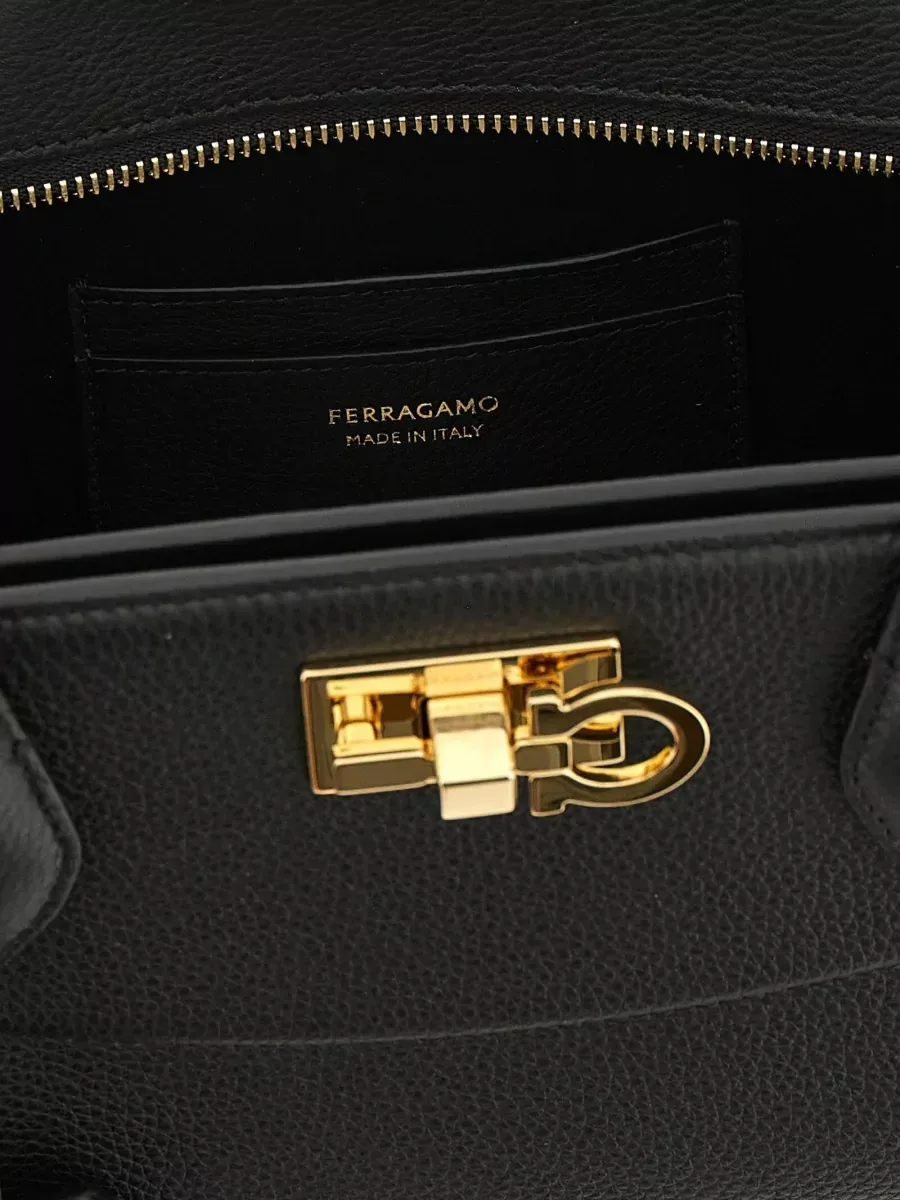 Ferragamo Studio Soft in Schwarz, Foto 4