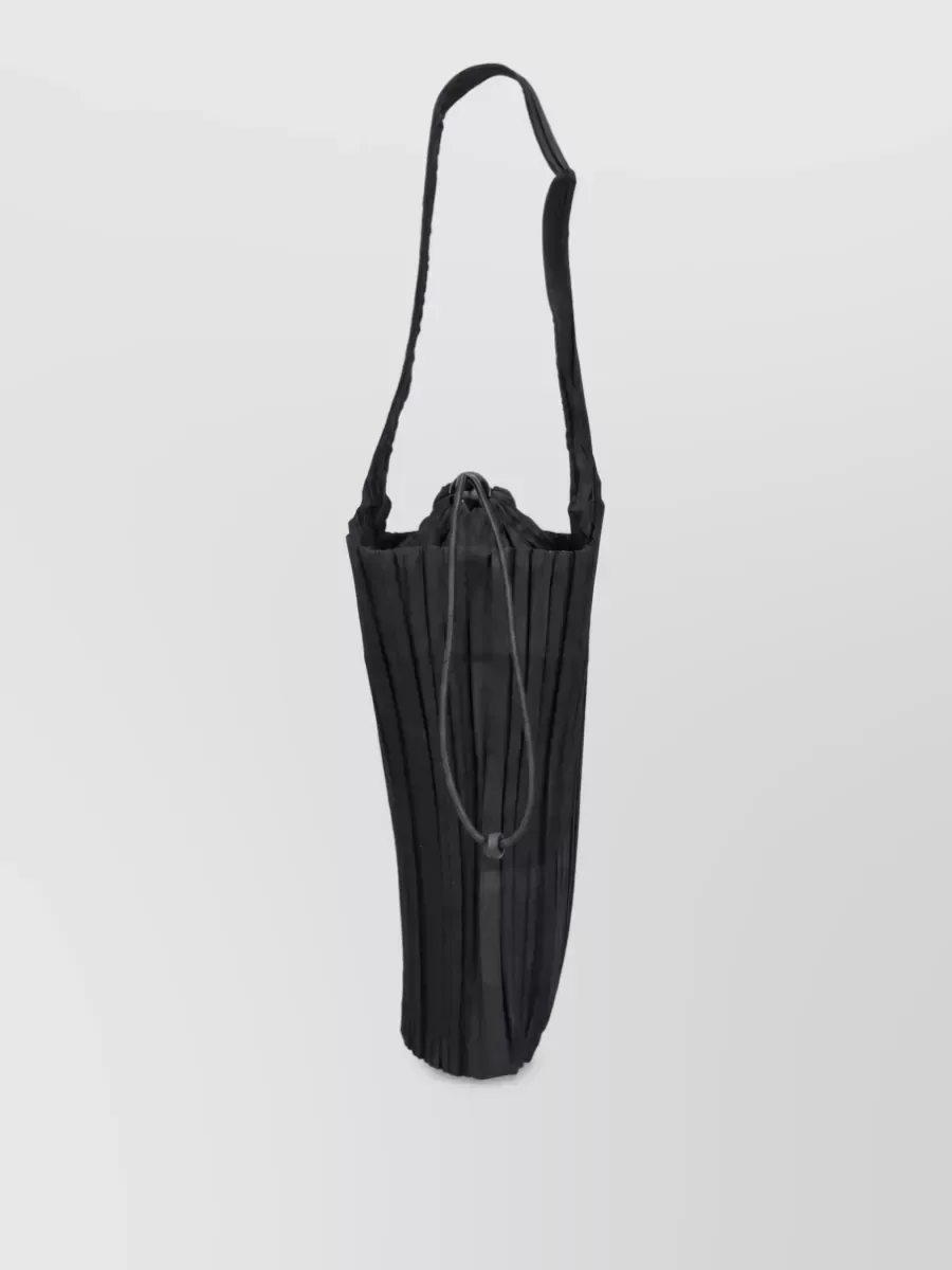 Bolso tote plisado Pleats Please Issey Miyake en negro, foto 2