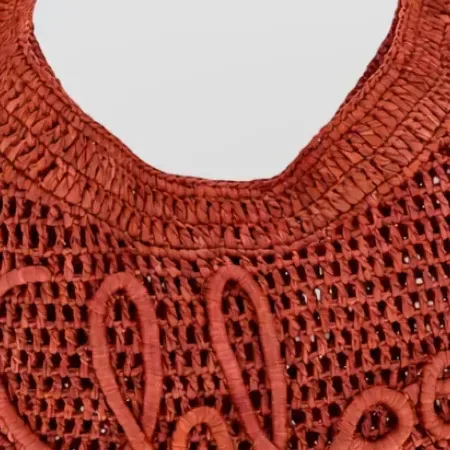 Chloé Raffia Tote Bag in Rot, Detail
