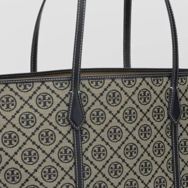 Tory Burch Perry in Blue, detail