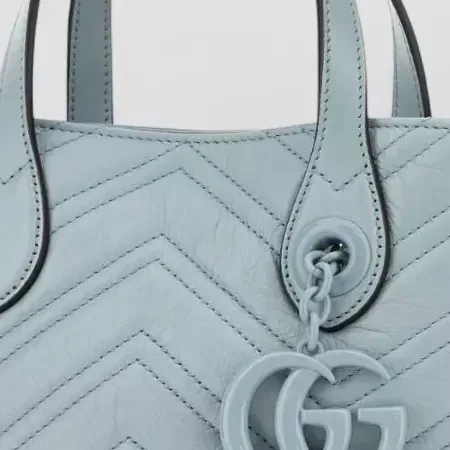 Gucci GG Marmont Small bleu clair, détail