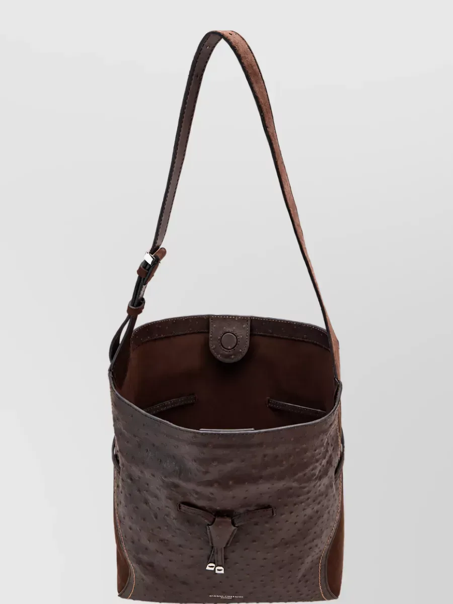 Gianni Chiarini Ostrich Print Shoulder Tote بلون بني، صورة 3