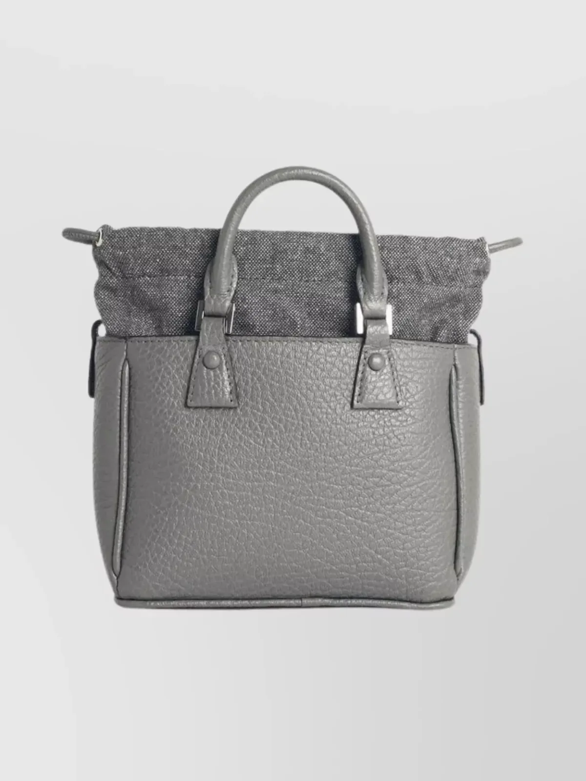 Maison Margiela 5AC بلون رمادي، صورة 2