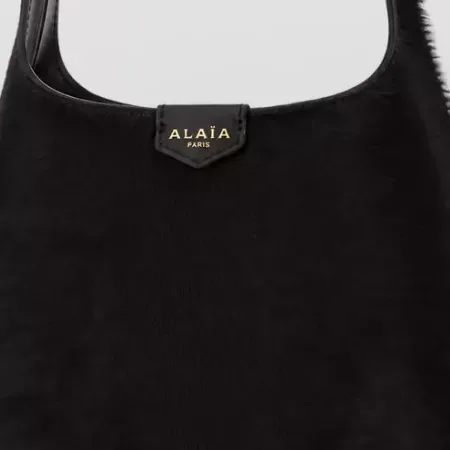 Alaïa Mini Hobo Bag in Schwarz, Detail