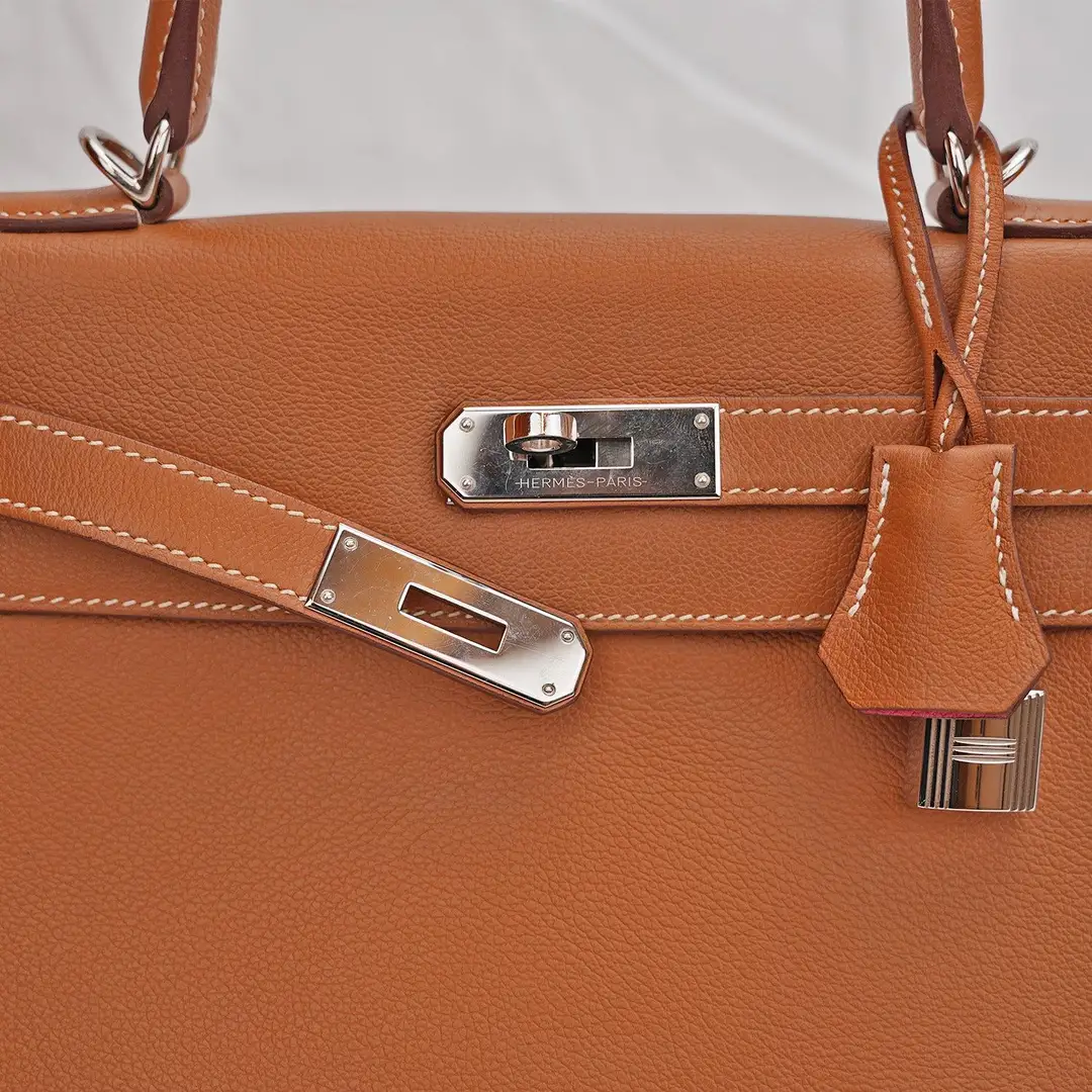 Hermès Kelly 28 in Gold, photo 6
