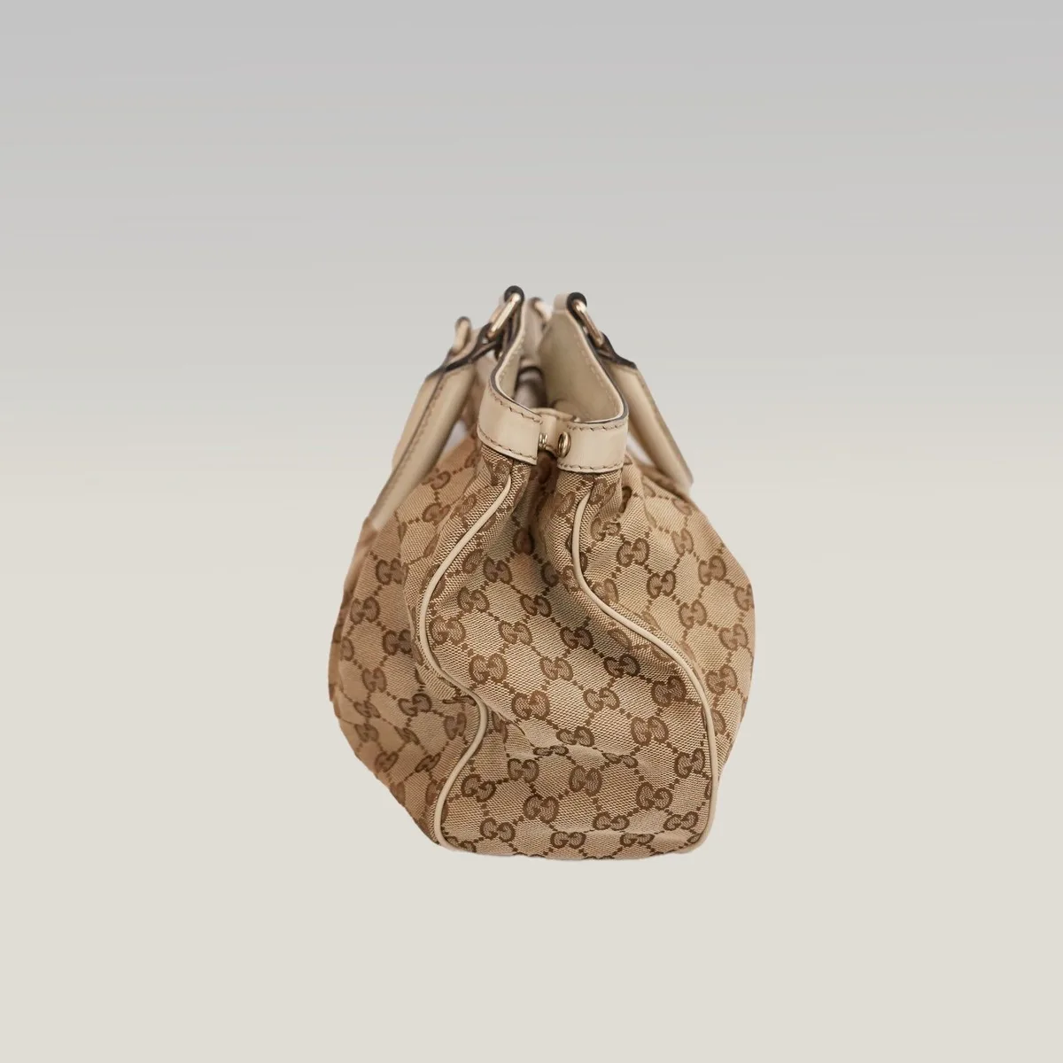 Gucci Sukey Medium in Beige and Cream, photo 5