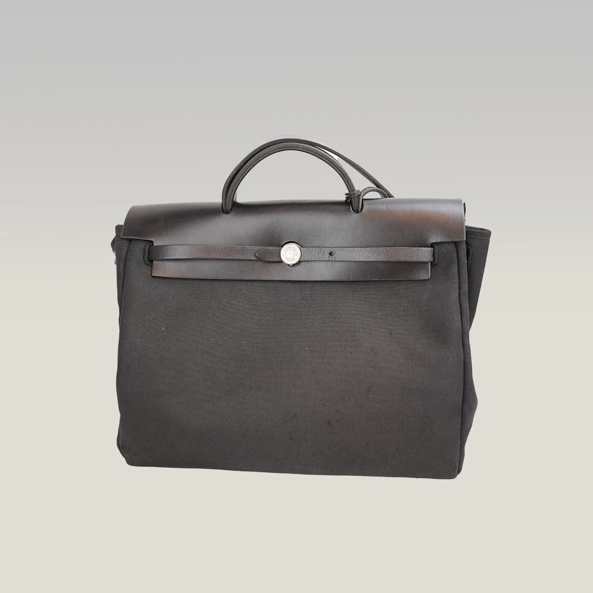 Hermès Herbag 31 in Schwarz, Foto 2