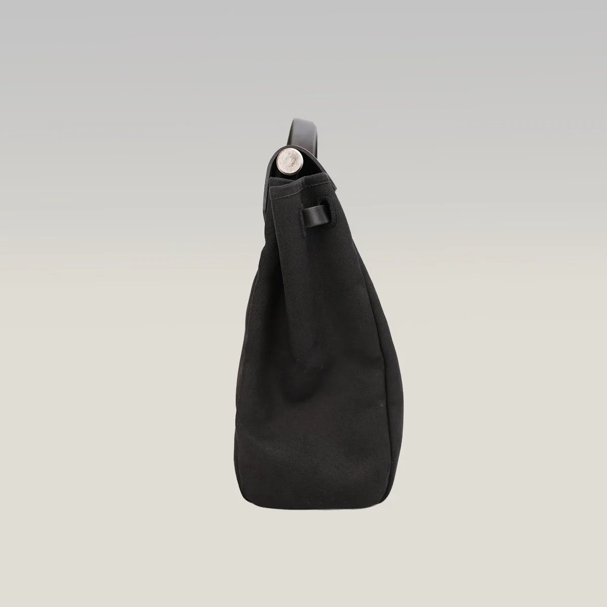 Hermès Herbag 31 in Schwarz, Foto 4