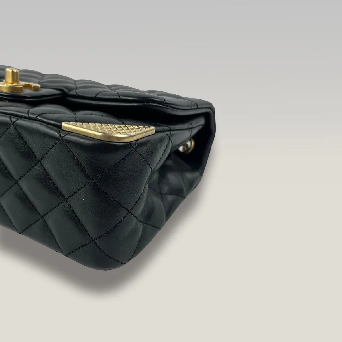 Chanel Classic Flap Small in Schwarz, Foto 4