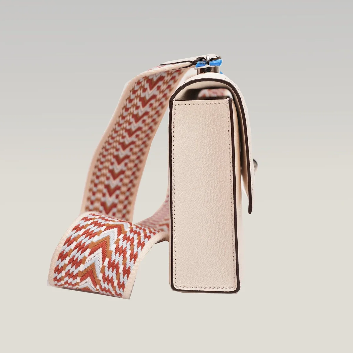 Hermès Mini Verrou in White, photo 5