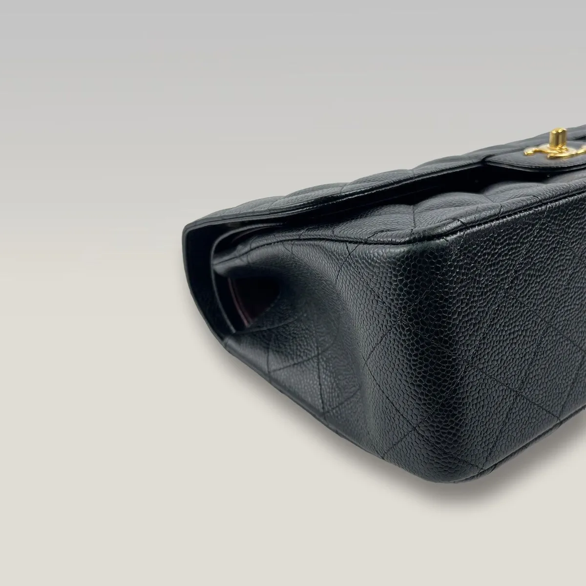 Chanel Classic Flap Jumbo in Black, photo 5