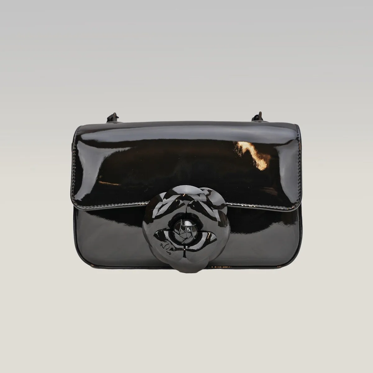 Chanel Small Flap Bag in Black, photo 2