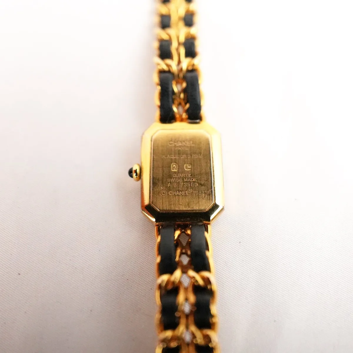 Chanel Première in Black and Gold, photo 3
