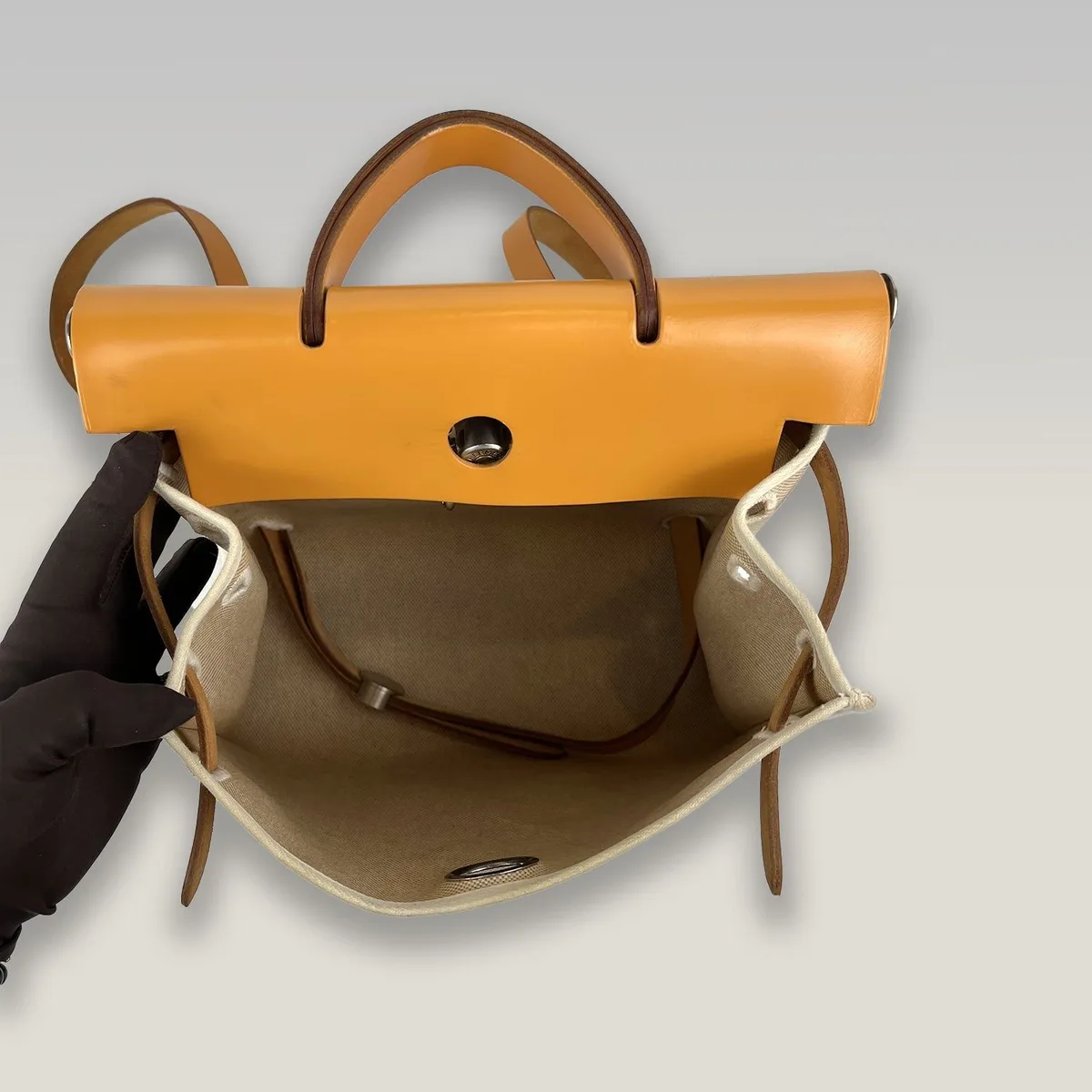 Hermès Herbag Cabas in Beige und Hellbraun, Foto 4