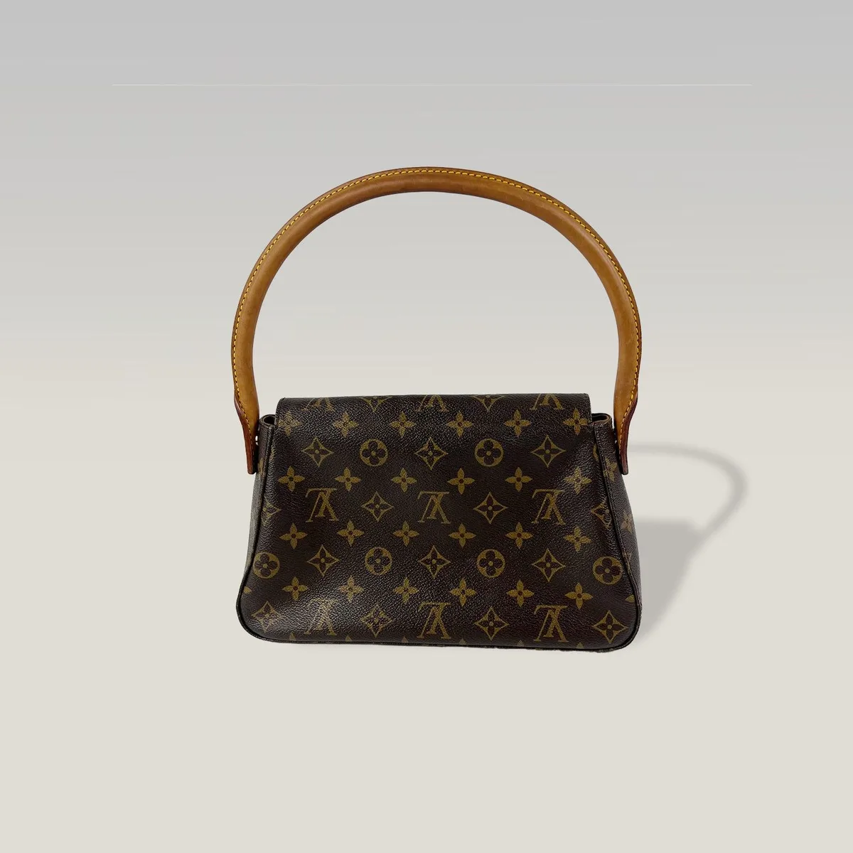 Louis Vuitton Looping PM in Monogram Brown, photo 3