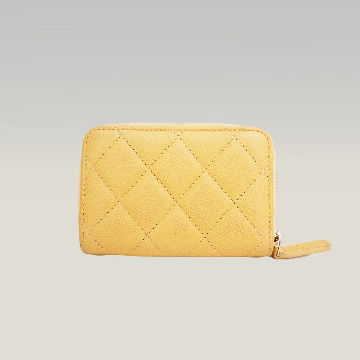 Chanel cartera acolchada con cremallera en amarillo, foto 3
