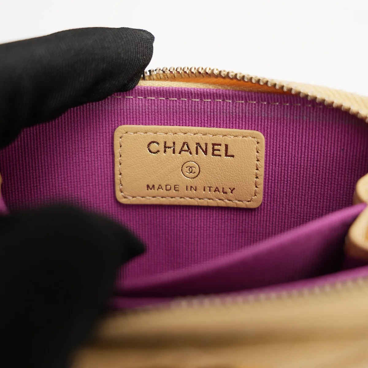 Chanel cartera acolchada con cremallera en amarillo, foto 6