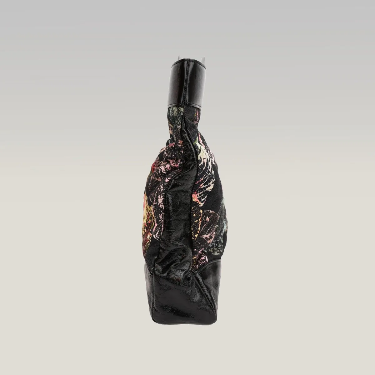 Chanel 31 Quilted Floral Tote in Black, photo 3