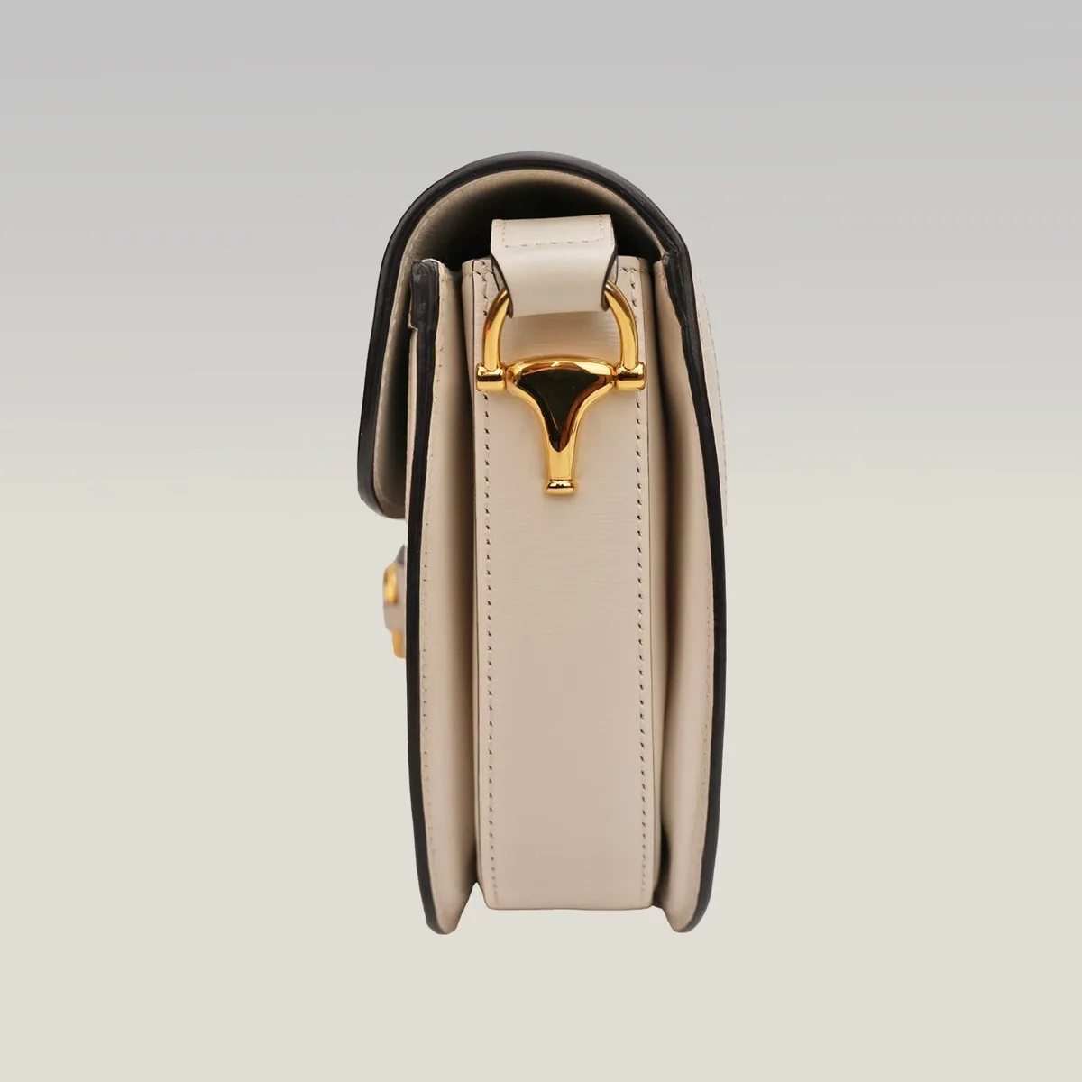 Gucci Horsebit 1955 in Beige and White, photo 4