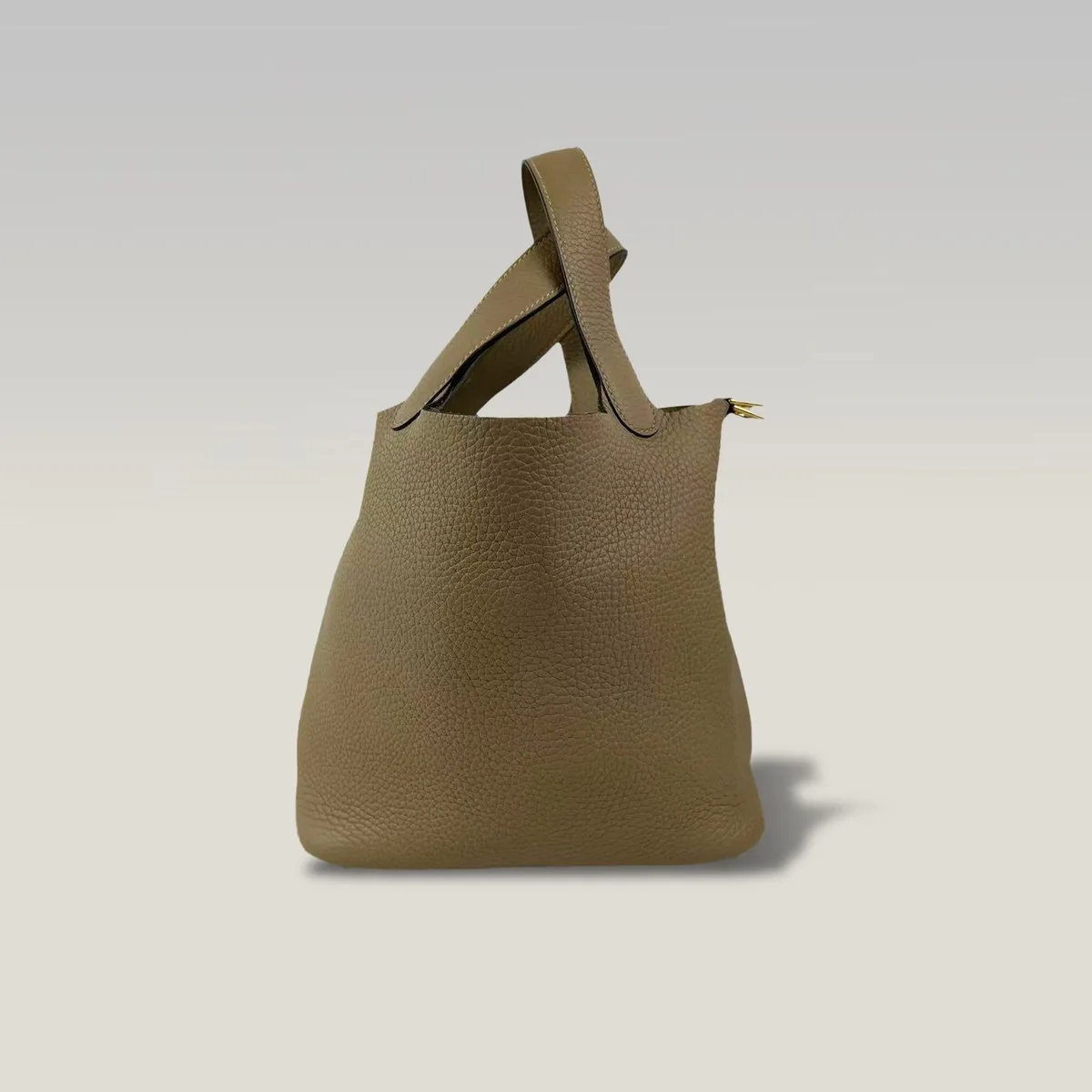Hermès Picotin Lock 18 in Taupe, photo 2