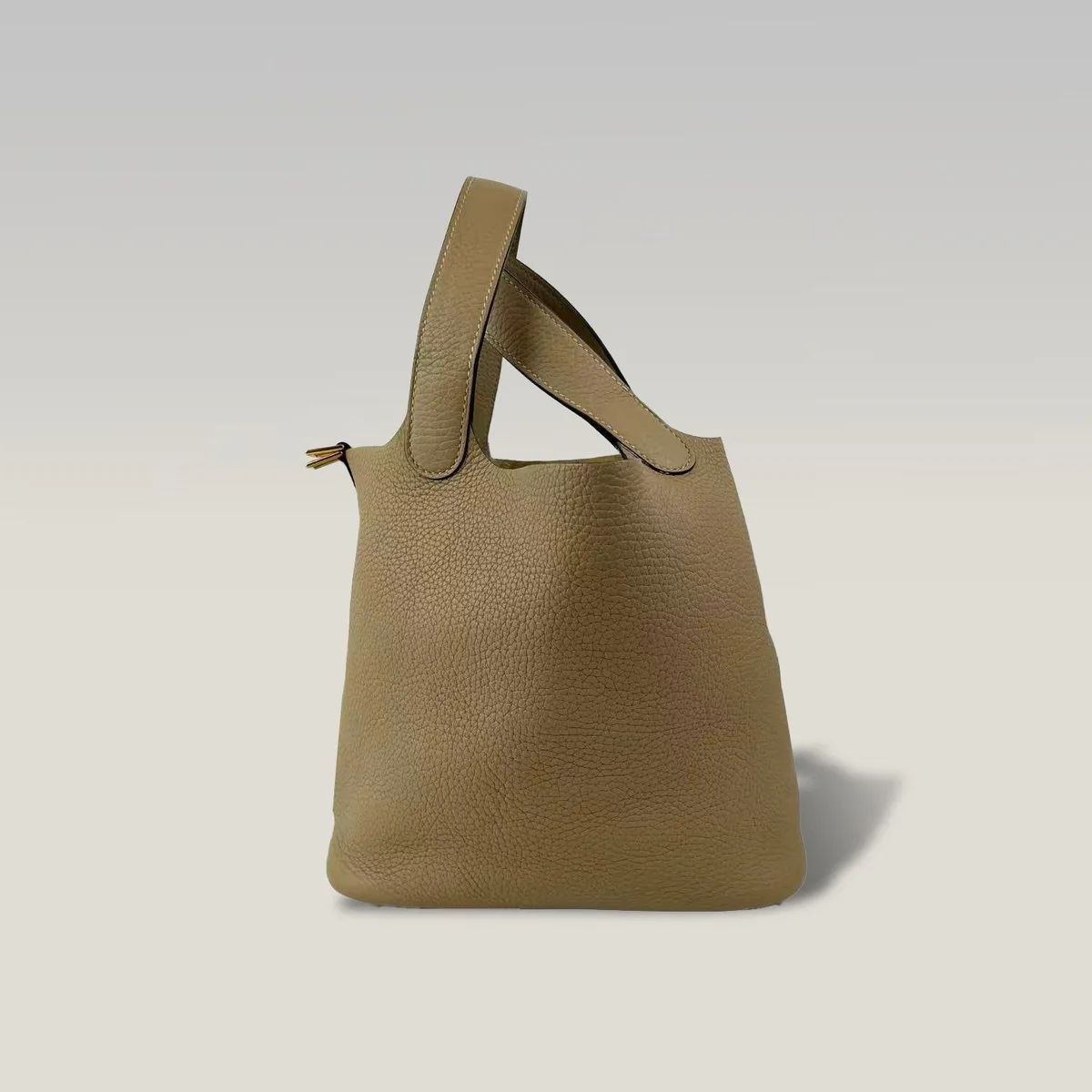 Hermès Picotin Lock 18 in Taupe, photo 3