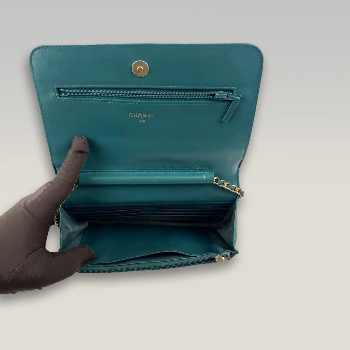 Chanel Boy WOC in Green, photo 6