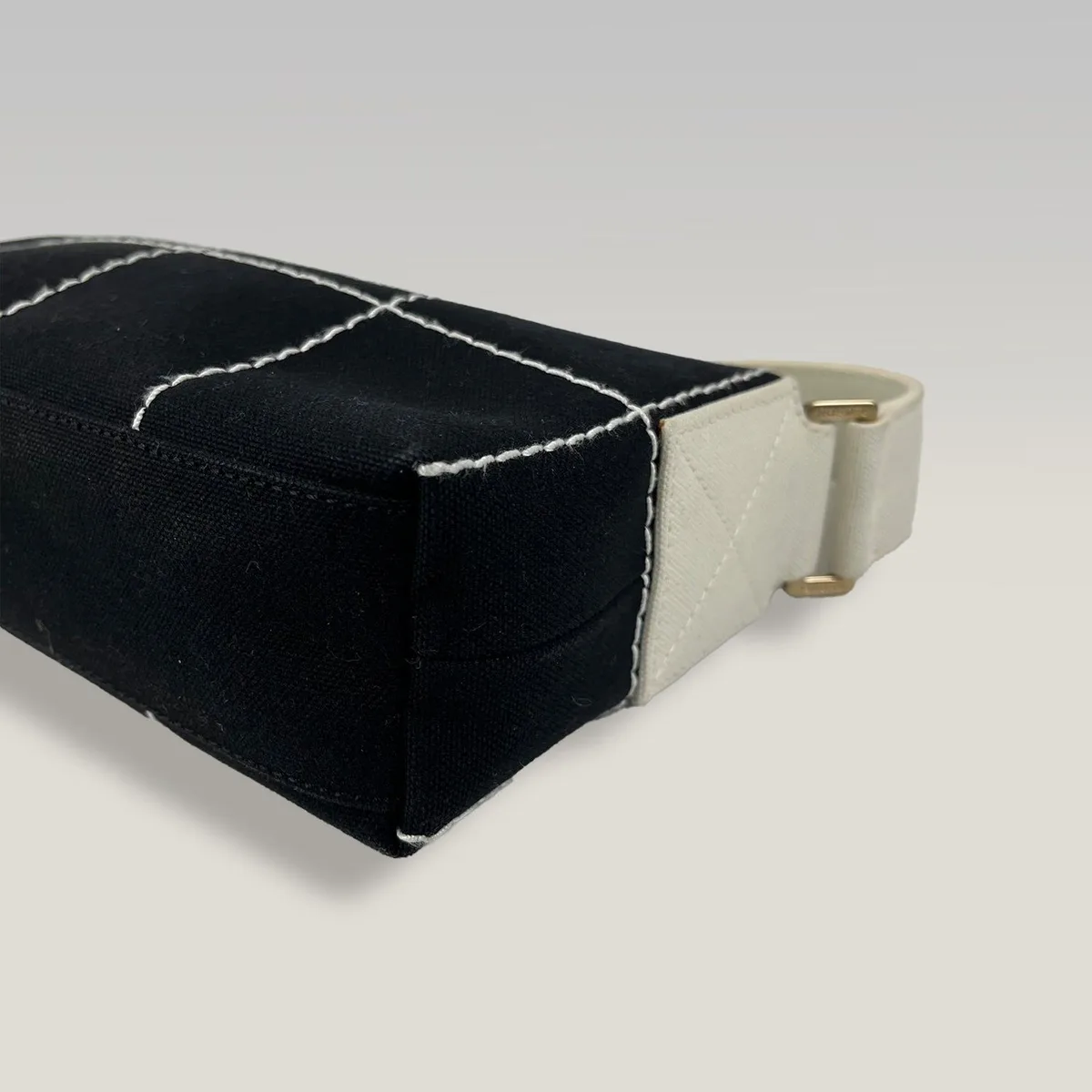 Chanel Chocolate Bar in Black, photo 4