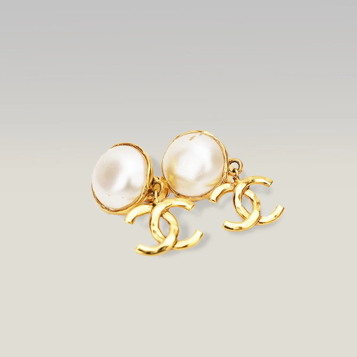 Chanel orecchini a clip con perla e CC, oro, foto 1