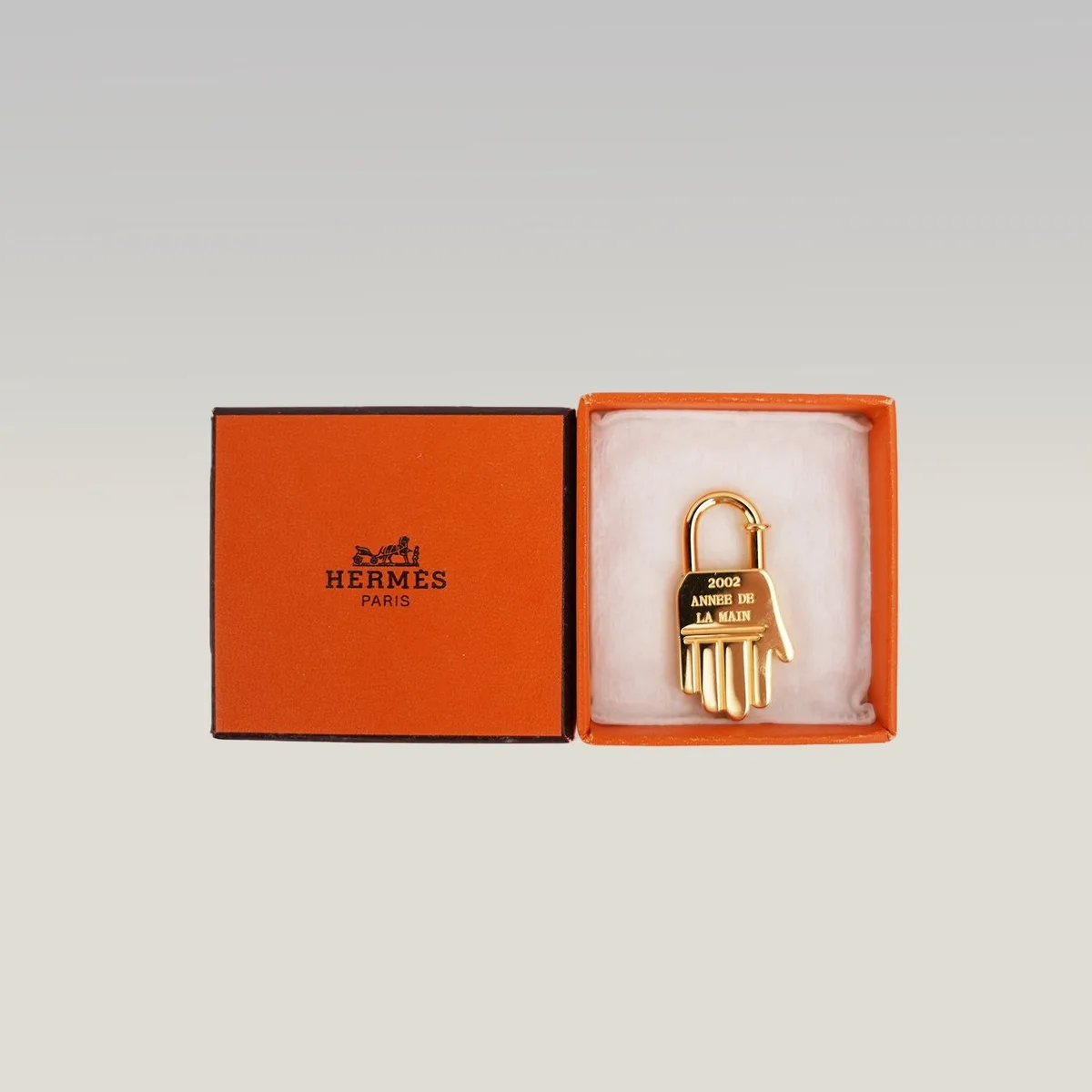 Hermès Cadena Année de la Main 2002 in Gold, photo 2
