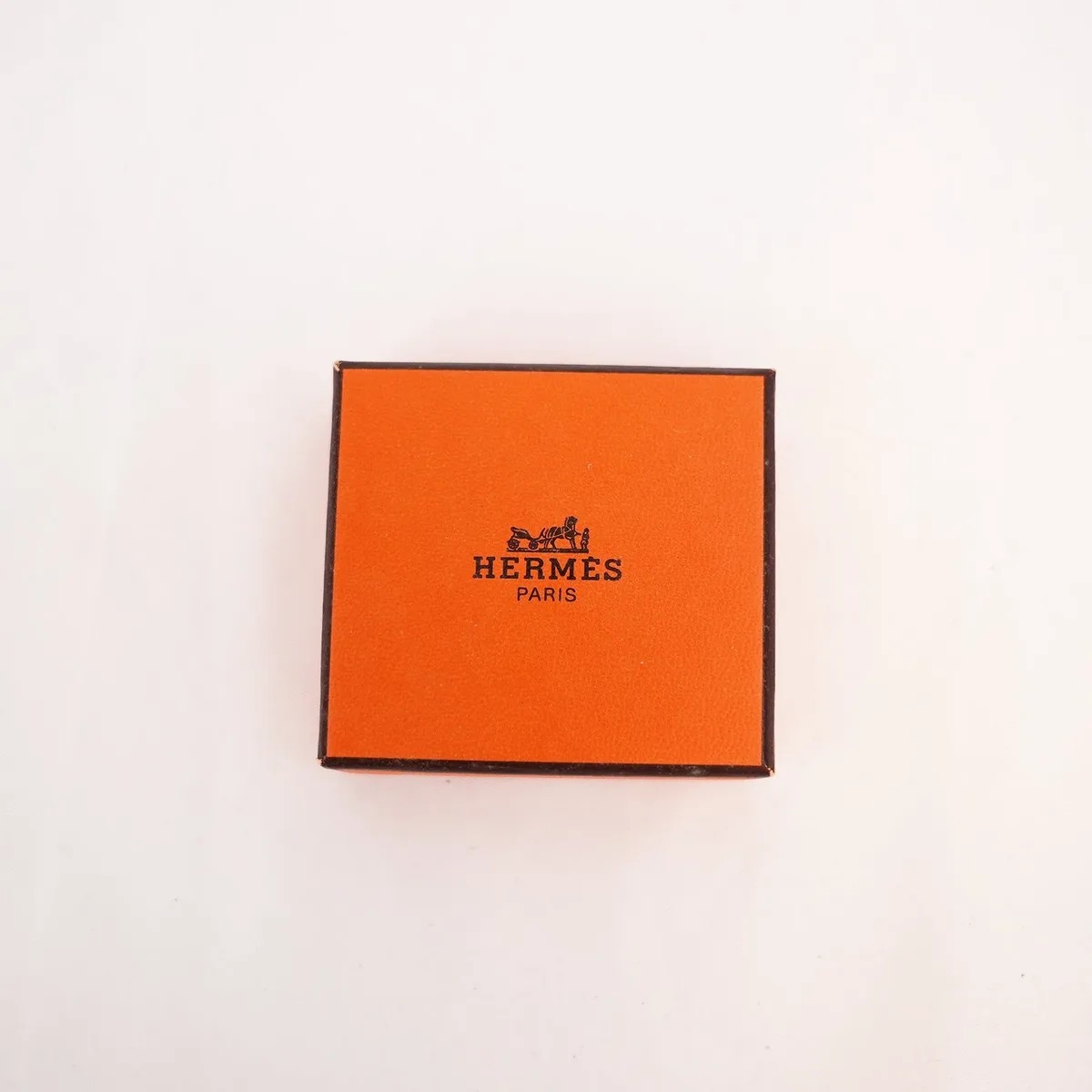Hermès Cadena Année de la Main 2002 in Gold, photo 6
