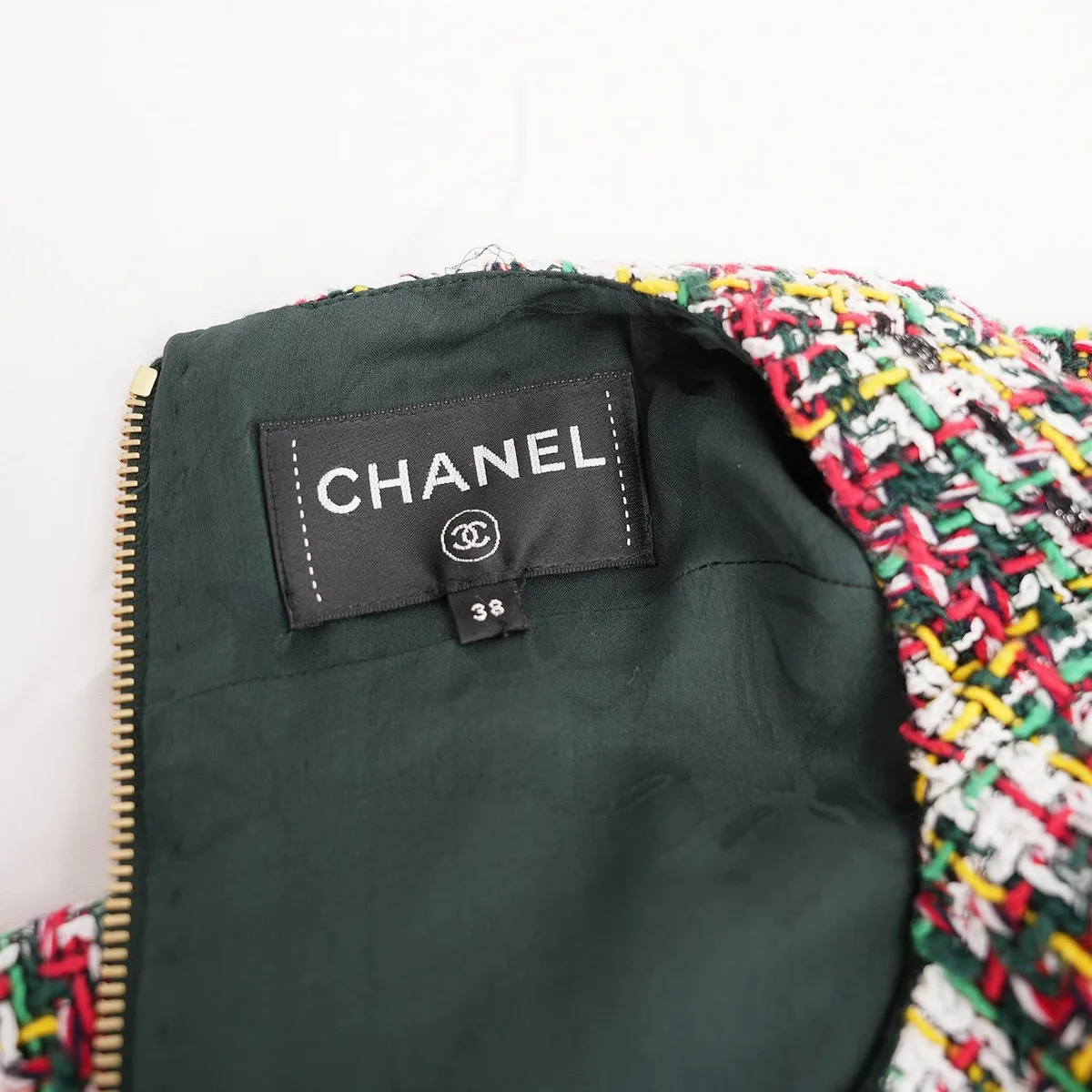 Chanel 2017 Tweed Dress in Multicolour with Green Details, photo 5