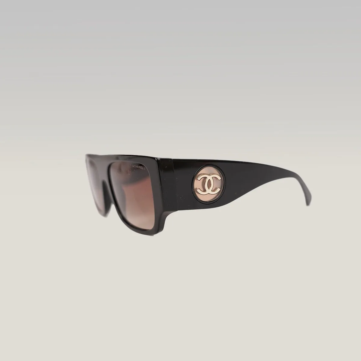 Chanel Oversized Square Sunglasses чёрного цвета, фото 2