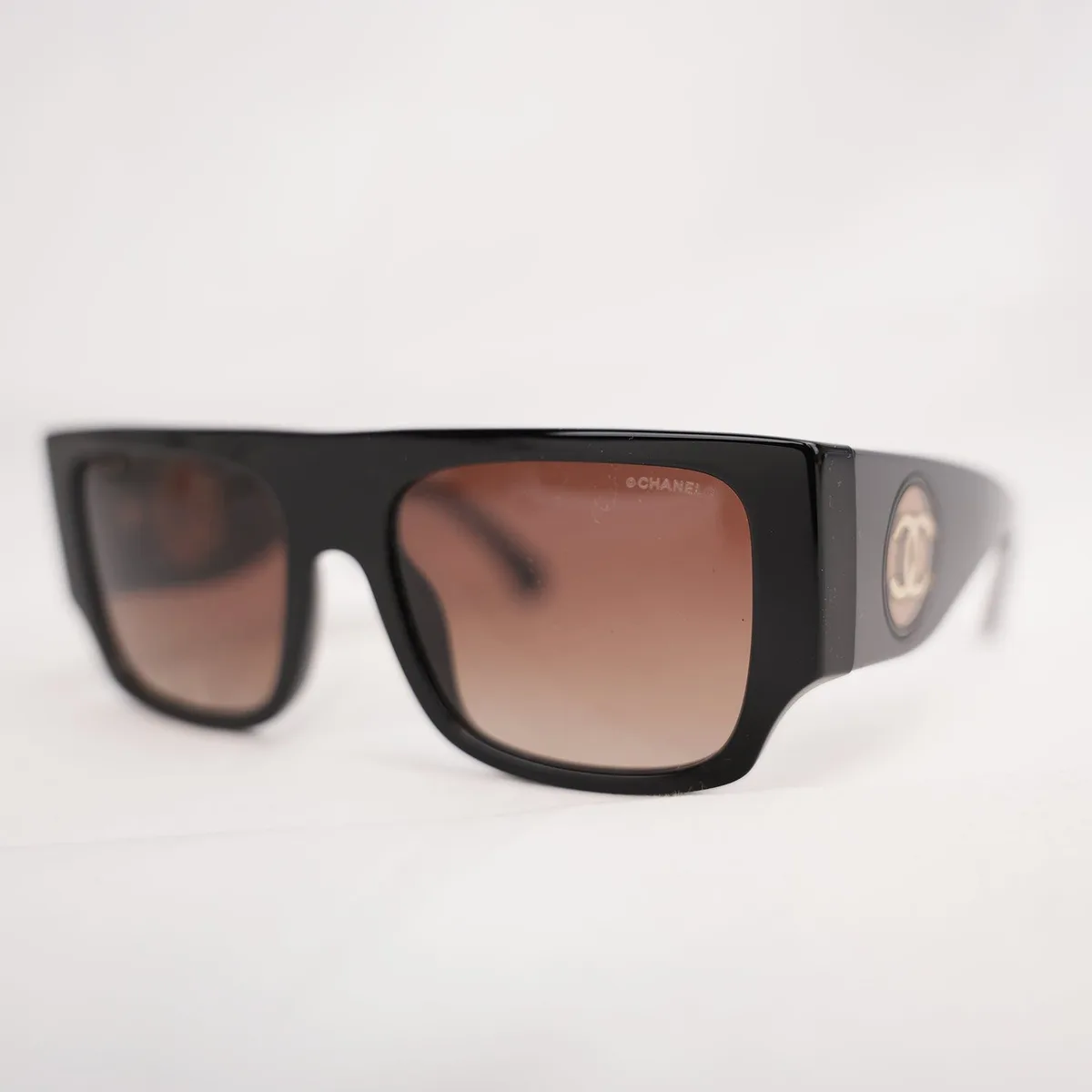 Chanel Oversized Square Sunglasses чёрного цвета, фото 4